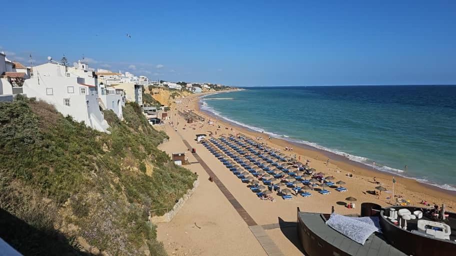 Casa Dos Sinos 1 With Roof Terrace Apartment Albufeira